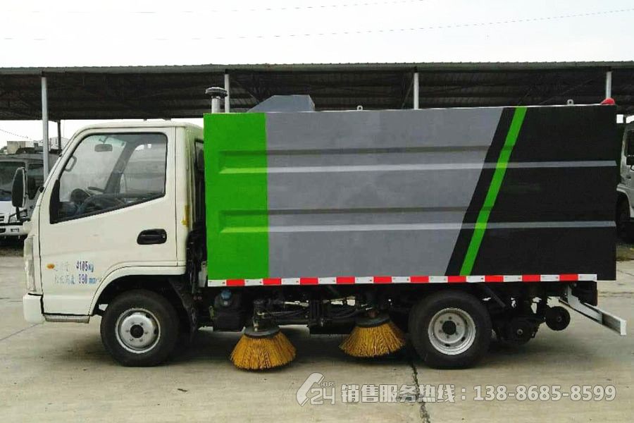 凯马小型3吨扫路车