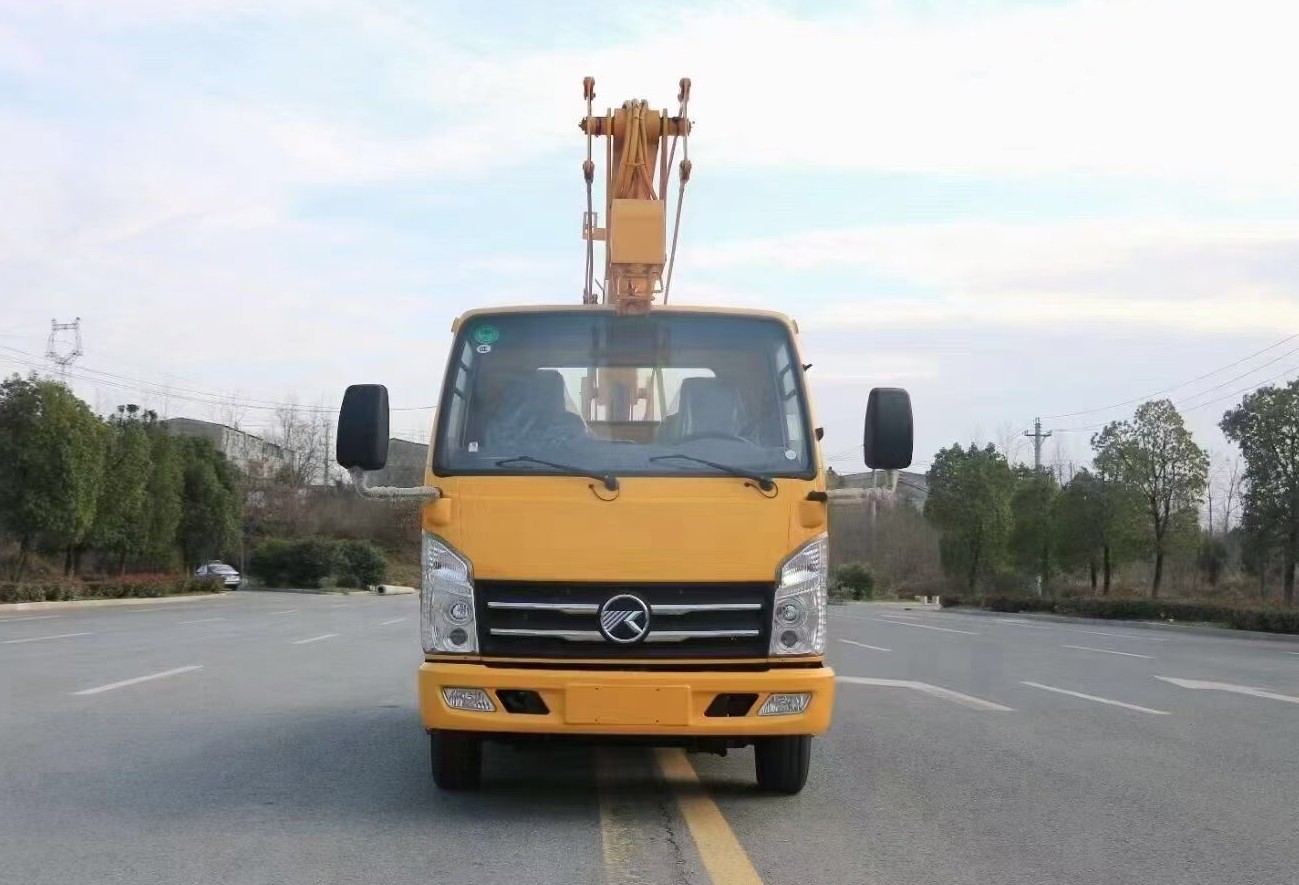 凯马折臂式13.5米高空作业车